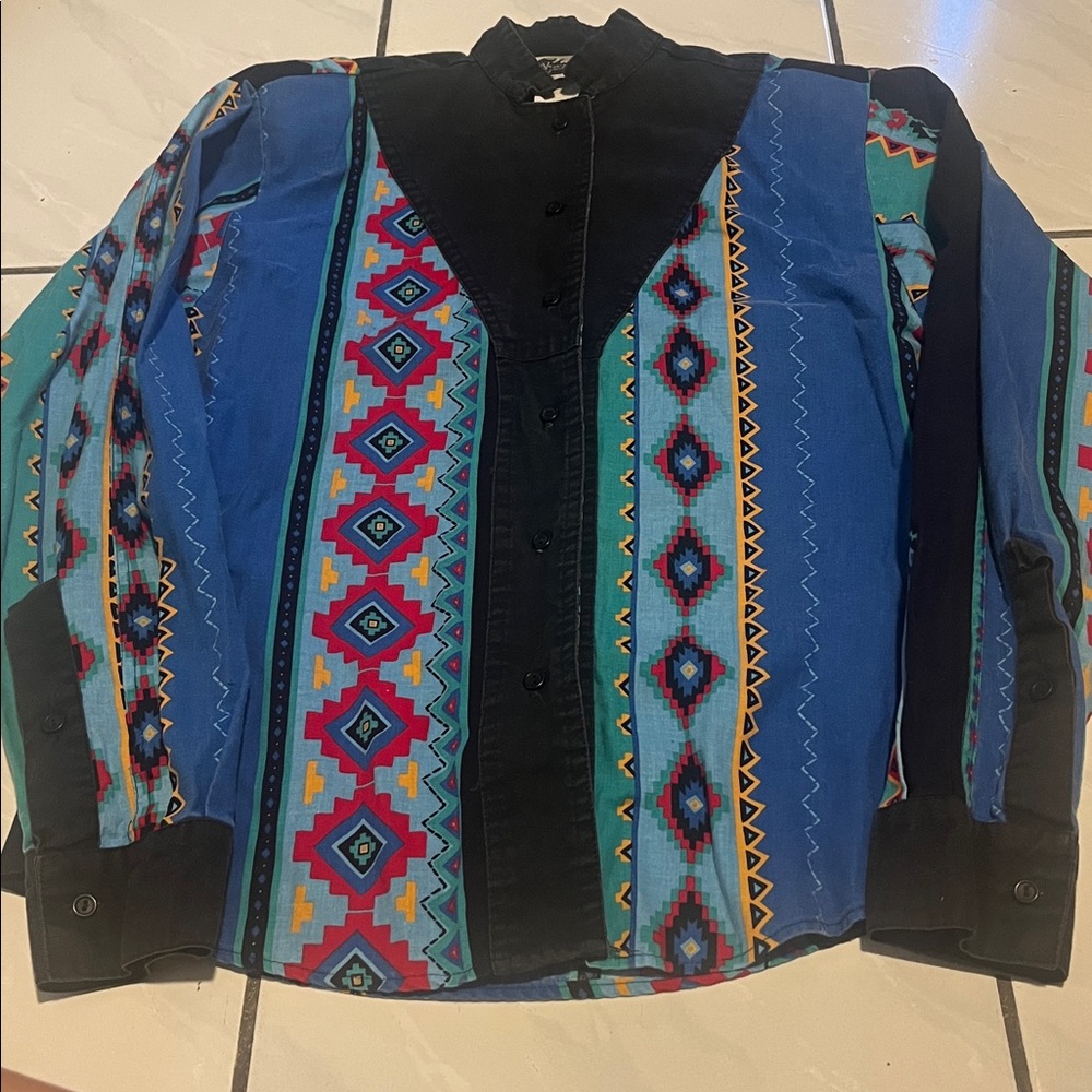 Vintage-Western Collection Patterned Women's Button up